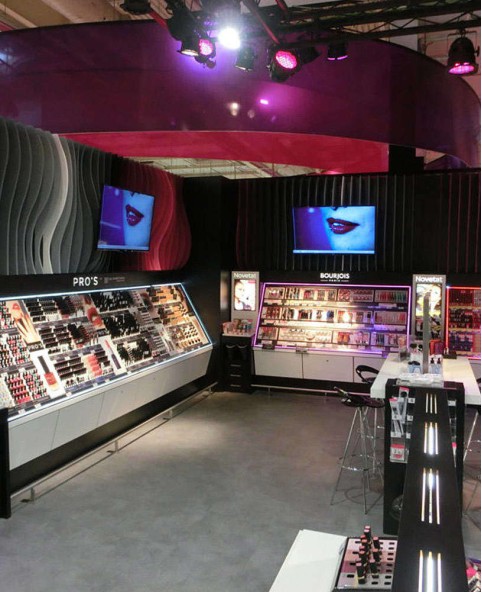 High End Custom Cosmetic Display Retail