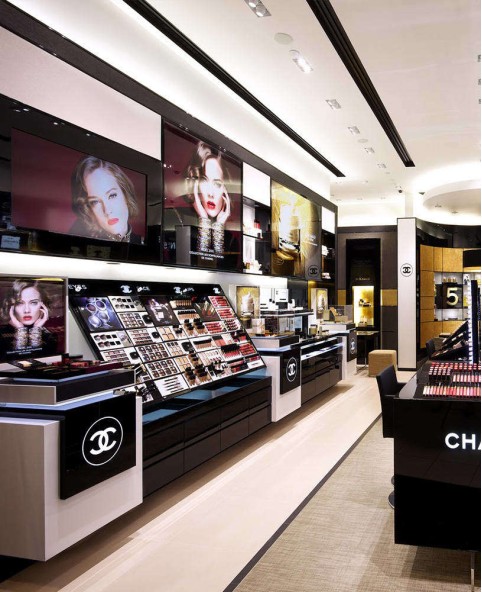 Retail Custom Mac Cosmetic Display