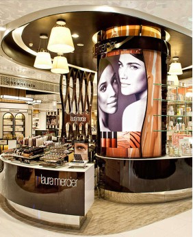 Retail Custom Furniture For Cosmetic Store