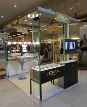 Retail Custom Furniture For Cosmetic Store