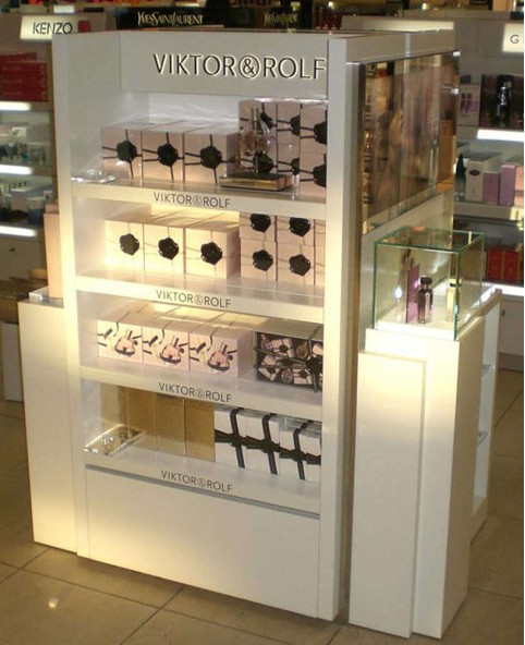 Retail Custom Makeup Cosmetic Store Showcase