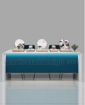 Luxury Custom Makeup Display Showcase Design