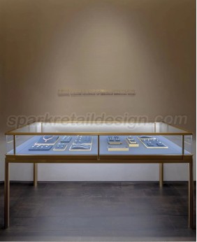 Luxury New  Jewelry Showcase Design