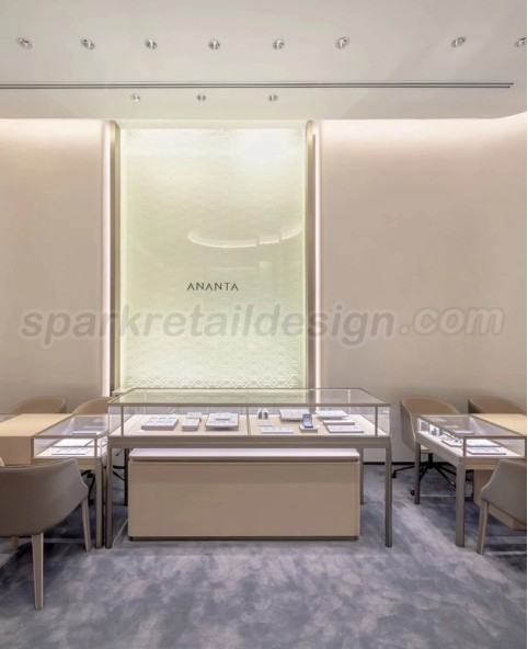 Luxury New  Jewelry Showcase Design