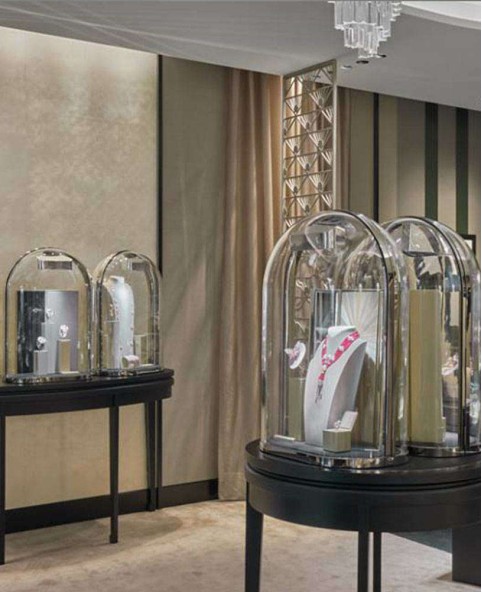 High End Jewelry Store Showcase Design