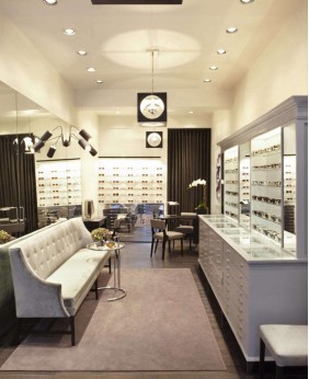 Simple Optical Store Display Showcase