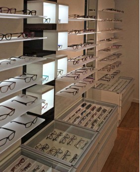 Eyewear cheap display ideas