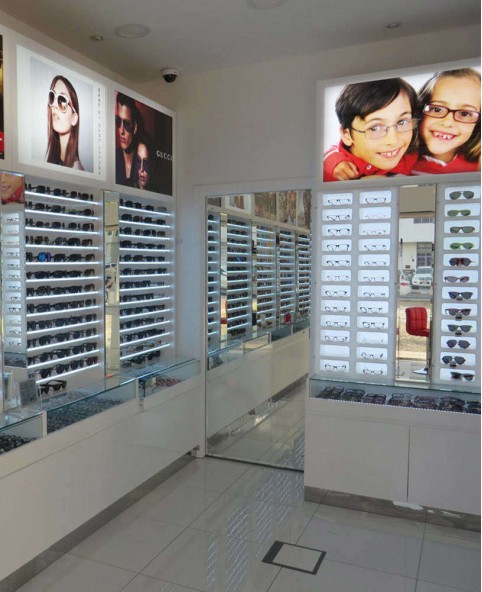 High End Retail Wall Mounted Eyewear Display 