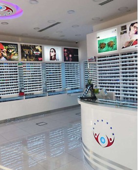 High End Retail Wall Mounted Eyewear Display 