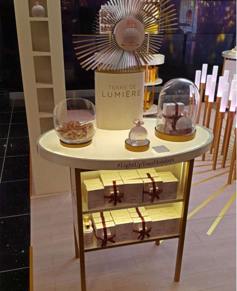 High End Retail Perfume Glass Display Stand