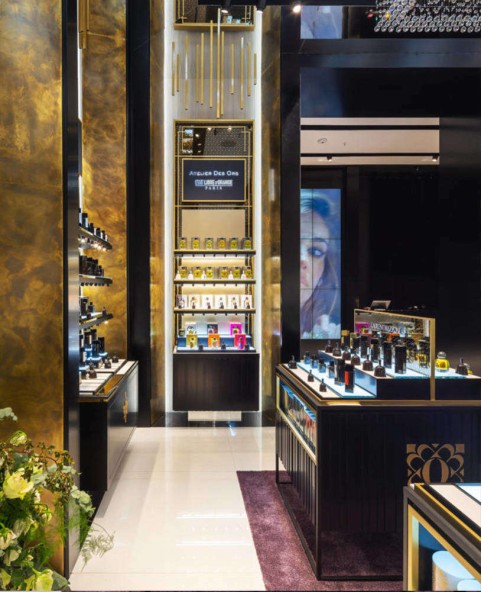 High End Retail Perfume Shop Display Cabinet