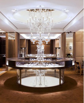 High End Jewelry Store Tower Display Showcase